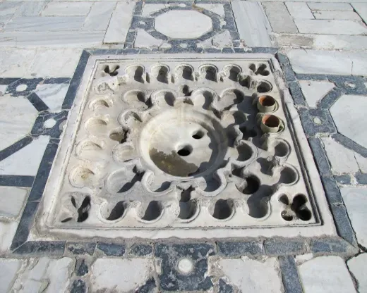 La cour de Kairouan, une machine à recueillir la pluie