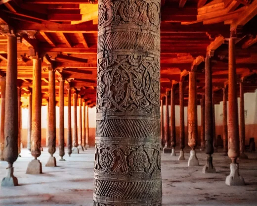 La mosquée du Vendredi de Khiva : 212 colonnes, dont 25 plus vieilles que le bâtiment