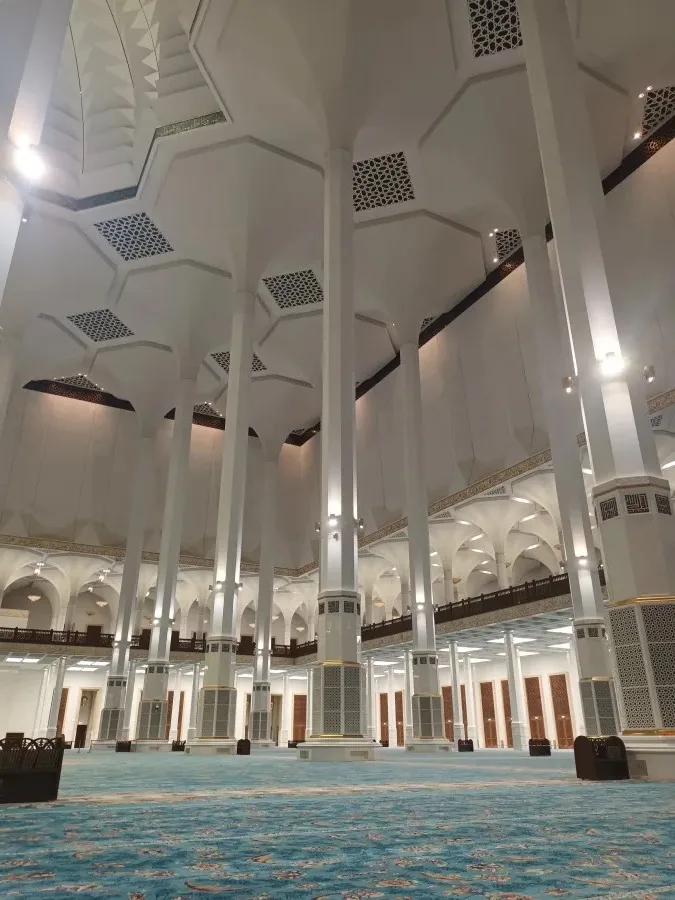 La salle de prière intérieure de Djamaâ El Djazaïr