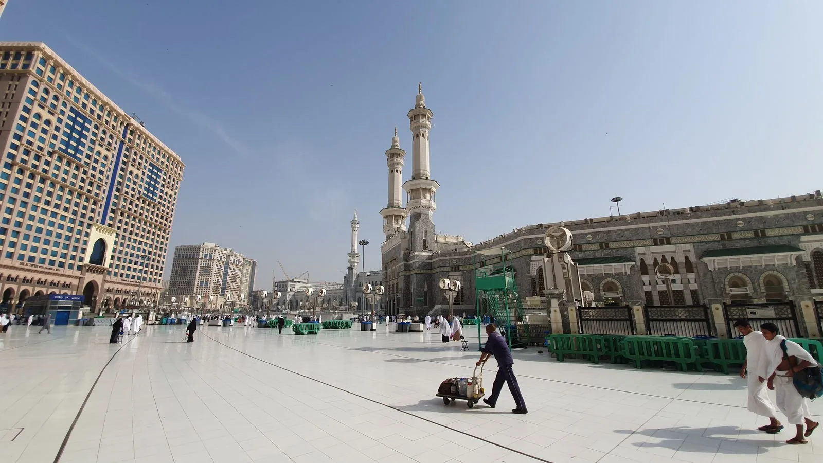 Vue d'ensemble de la Masjid al-Haram, la Grande Mosquée de La Mecque, autour de la Kaaba