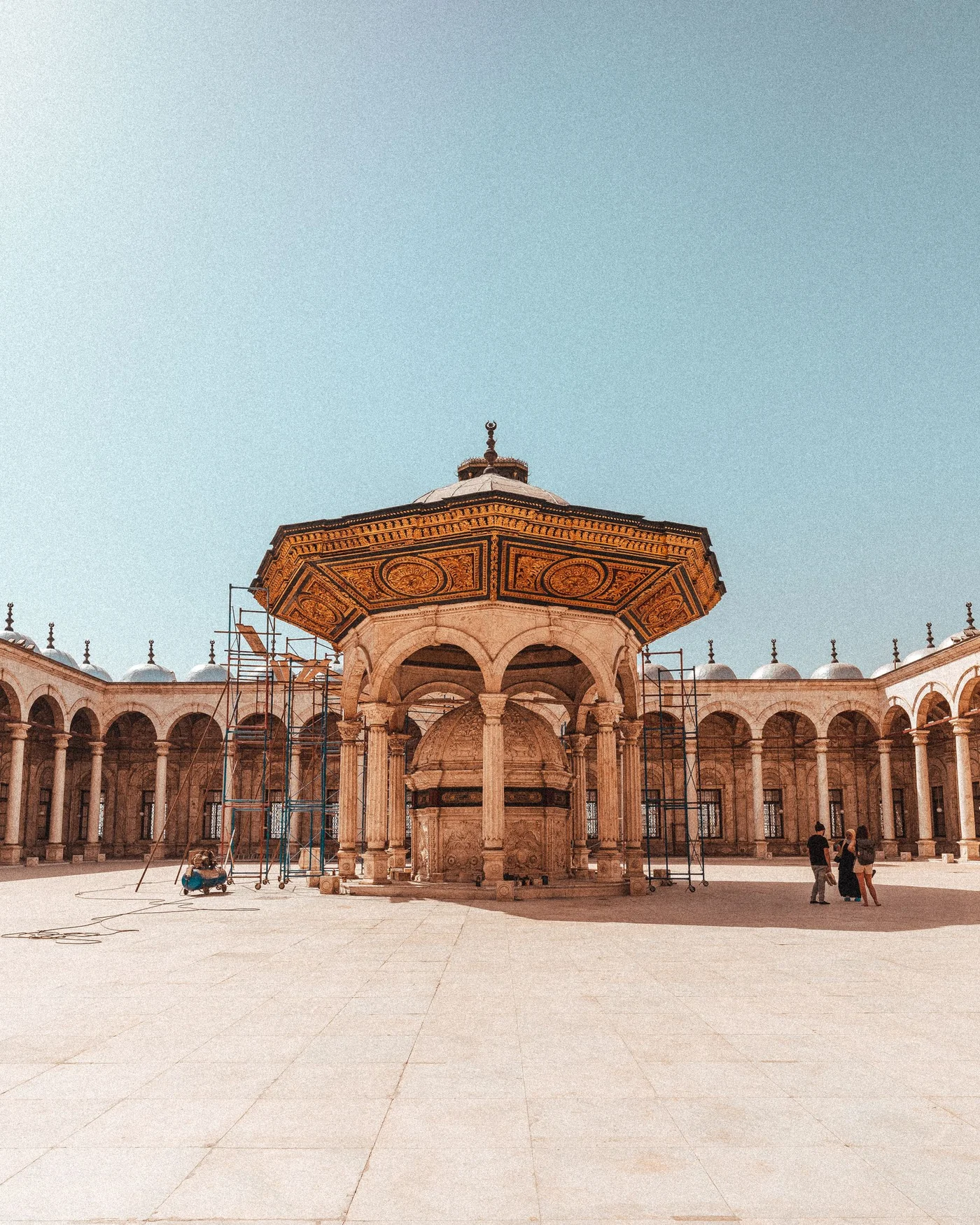 La cour de la mosquée de Mohammed Ali et sa fontaine des ablutions