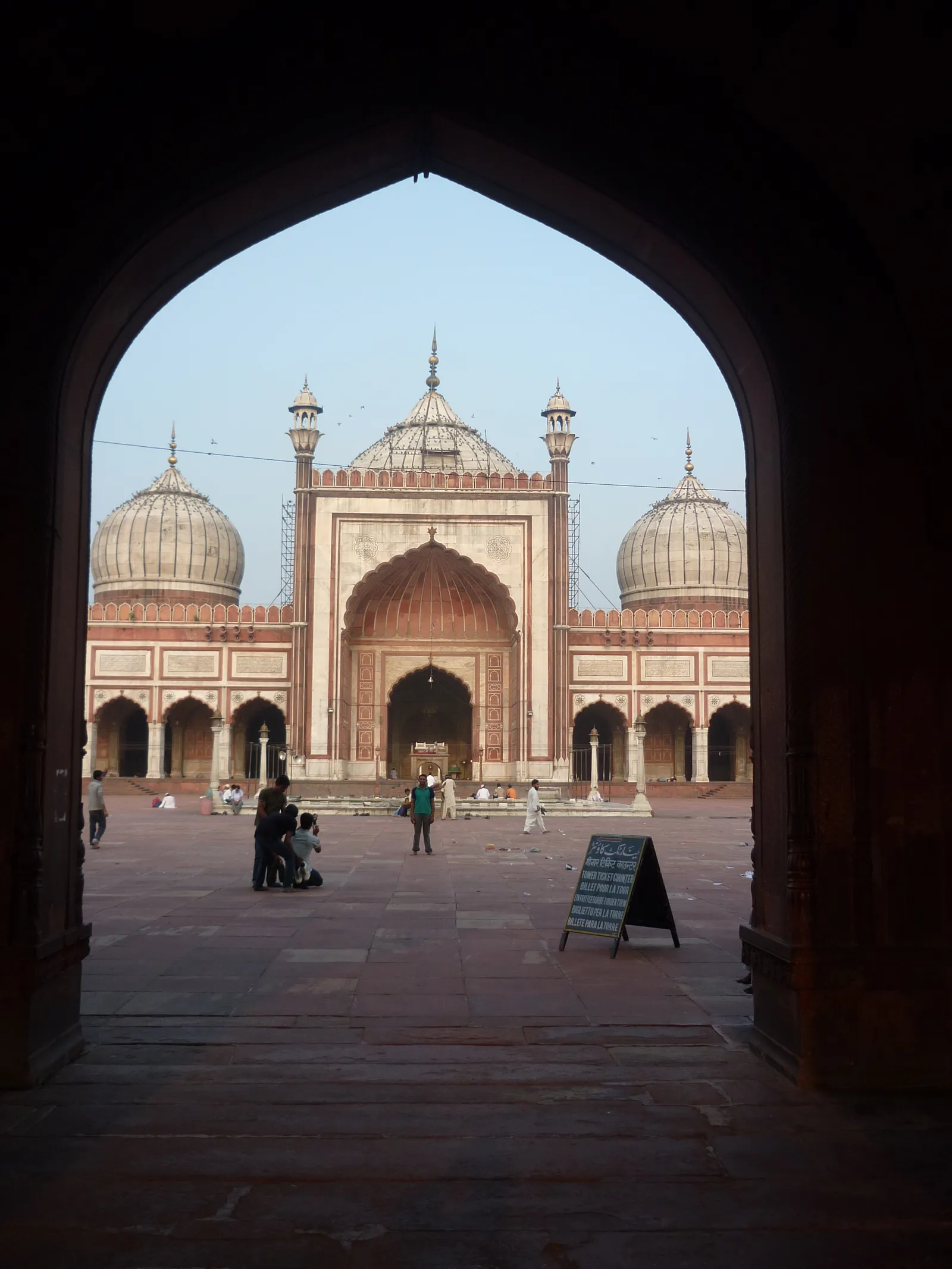 Jama Masjid — A view of Delhi Jama Masjid - panoramio