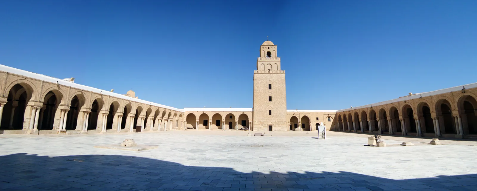 Grande Mosquée de Kairouan — Great Mosque of Kairouan - inner view