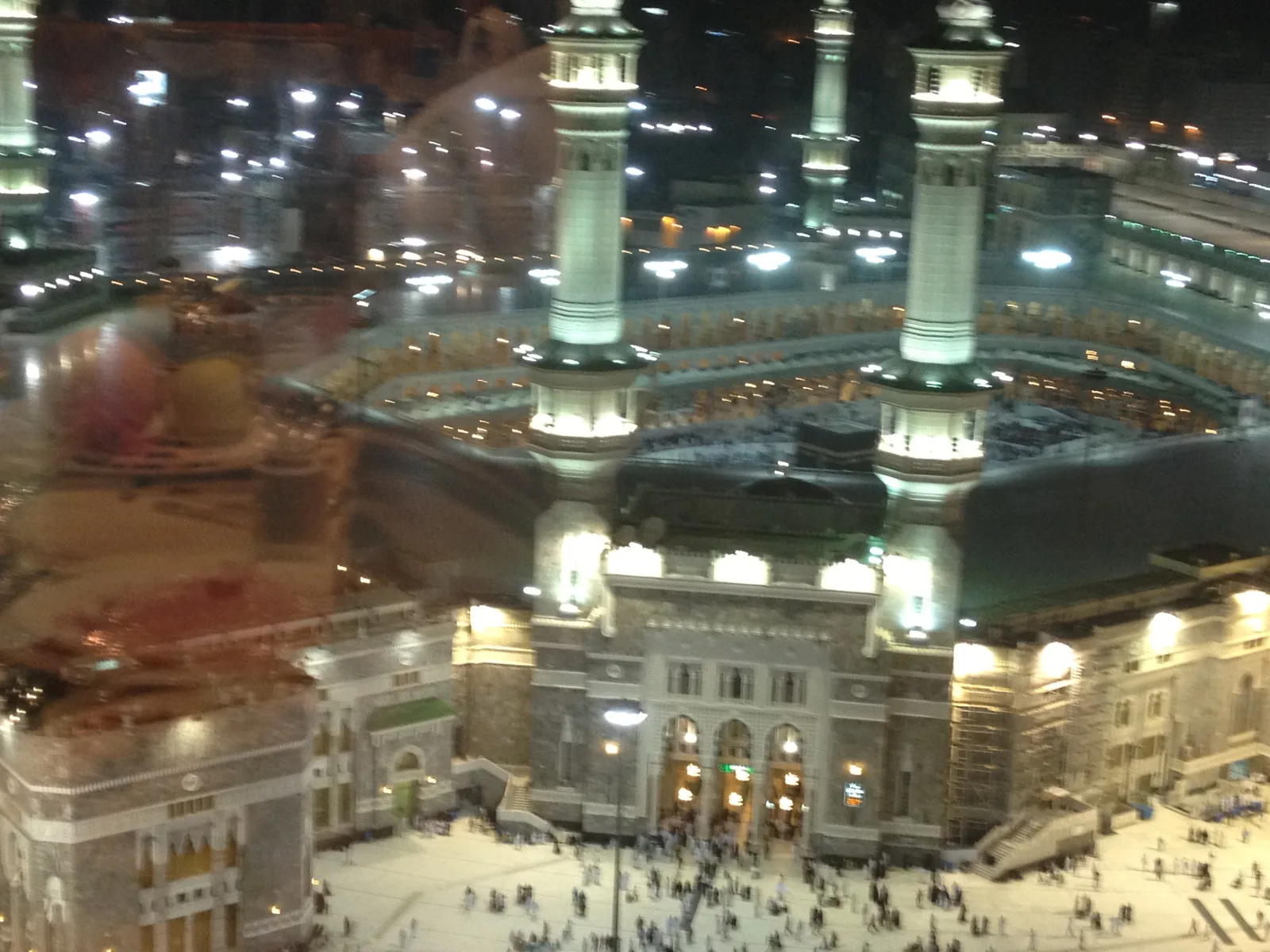 Masjid al-Haram — Vue extérieure de la mosquée depuis un point de vue différent