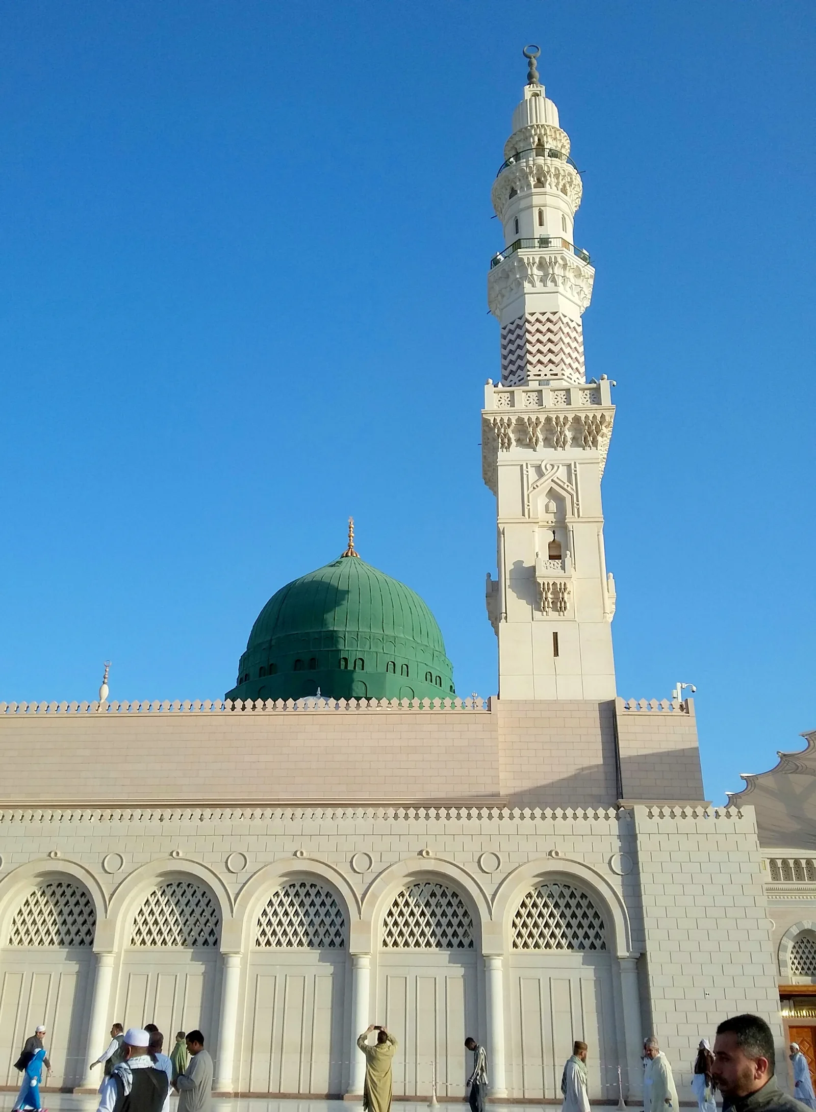 Masjid an-Nabawi — Gros plan sur le dôme vert (Gumbad e Khizarah)