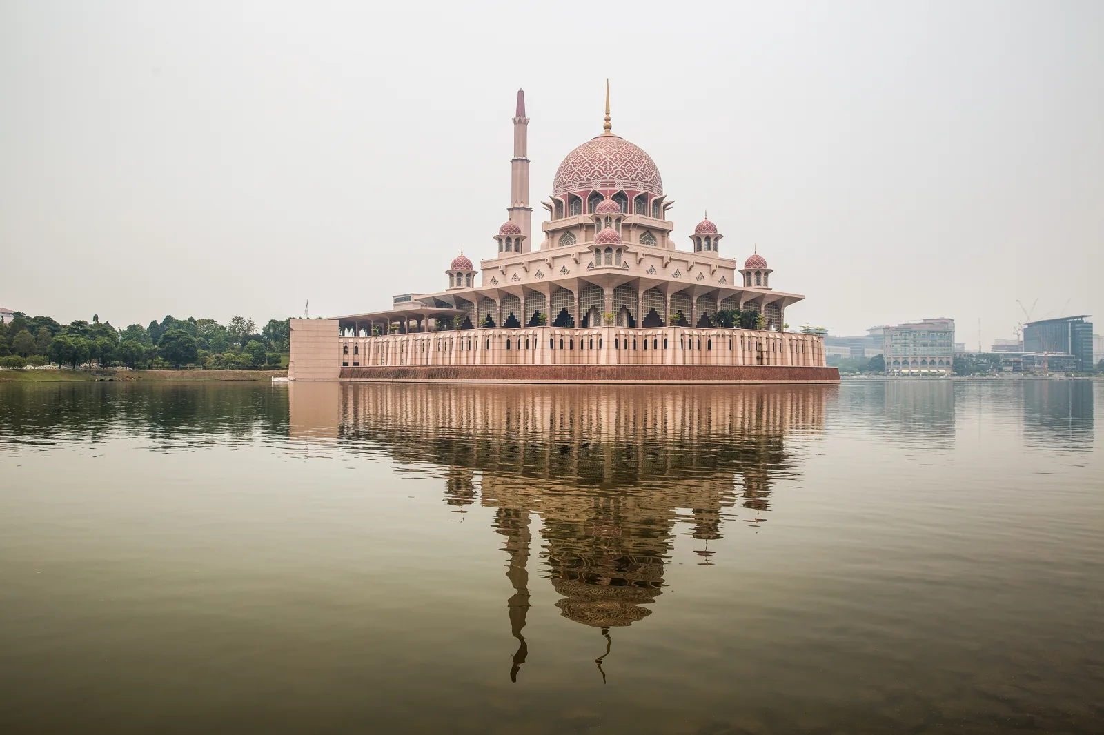 Illustration de la Mosquée Putra à Putrajaya
