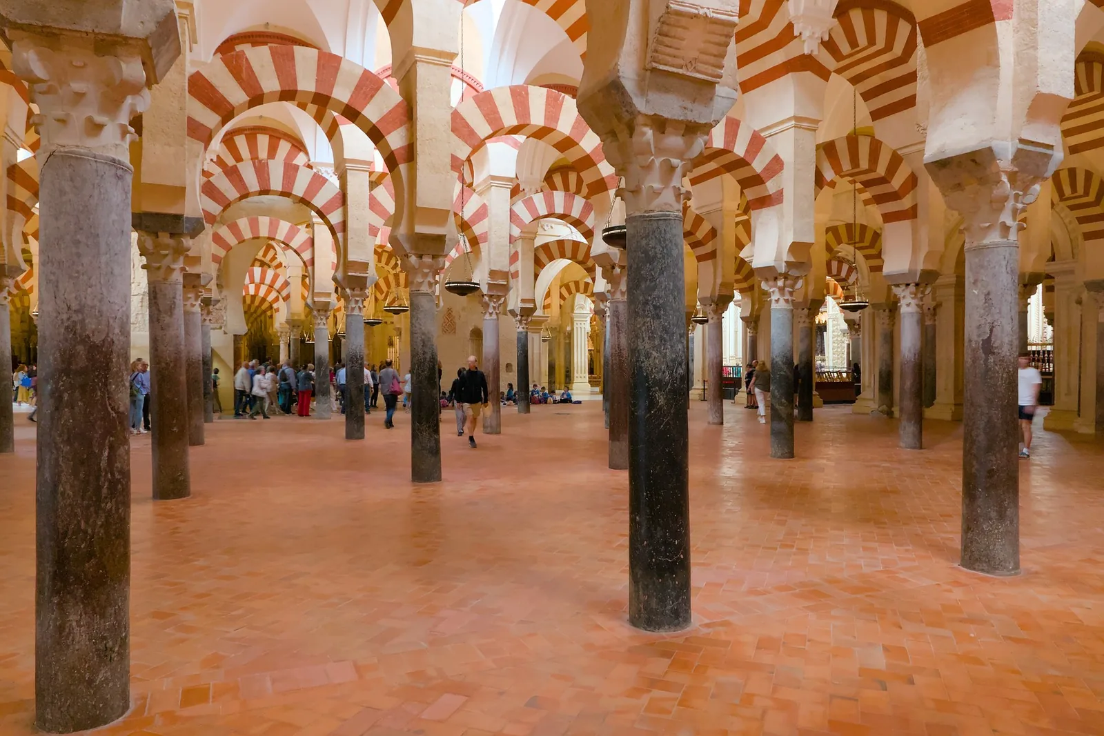 La salle hypostyle et ses colonnes