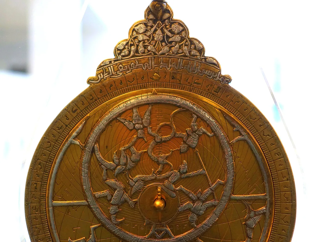 Astrolabe persan, instrument de mesure astronomique
