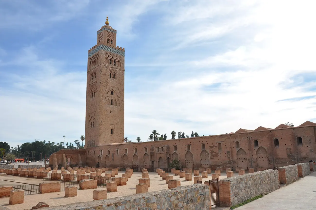 Le champ de souches de colonnes, plan au sol de la première Koutoubia